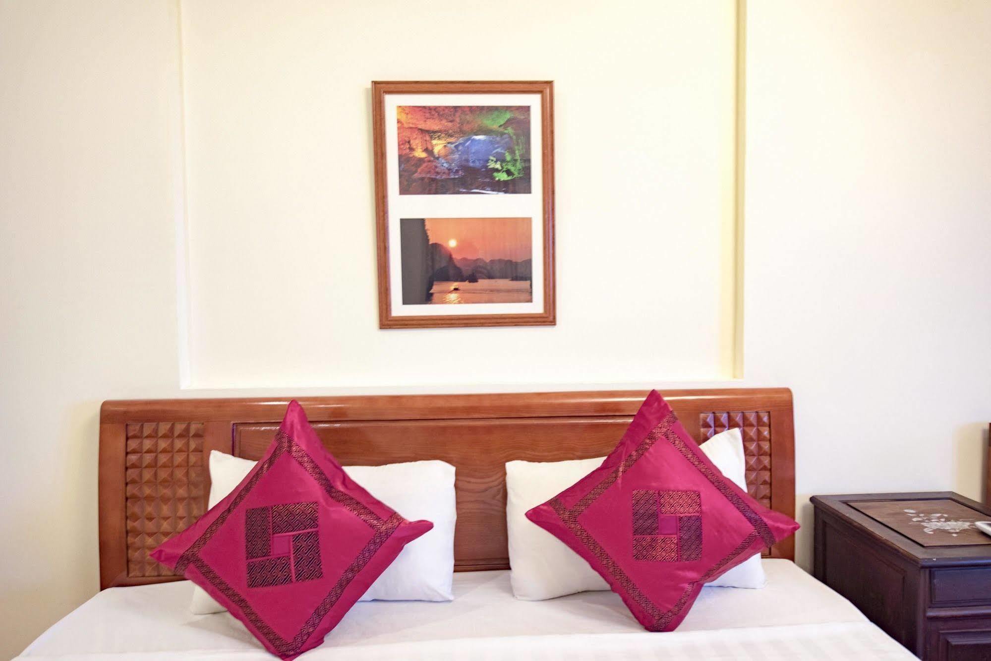 Group Nest Hotel Hanoi Zewnętrze zdjęcie